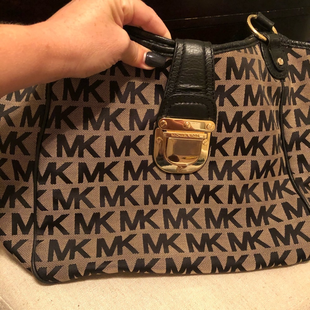 Michael Kors tote
